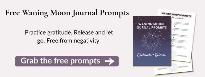 Free waning moon prompts call out banner and product mock up